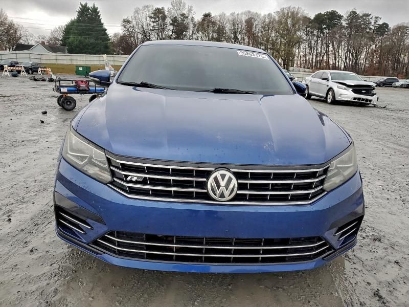 2017 Volkswagen Passat R-line