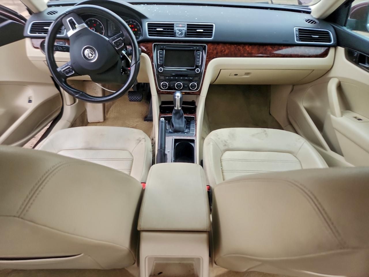 2012 Volkswagen Passat sel