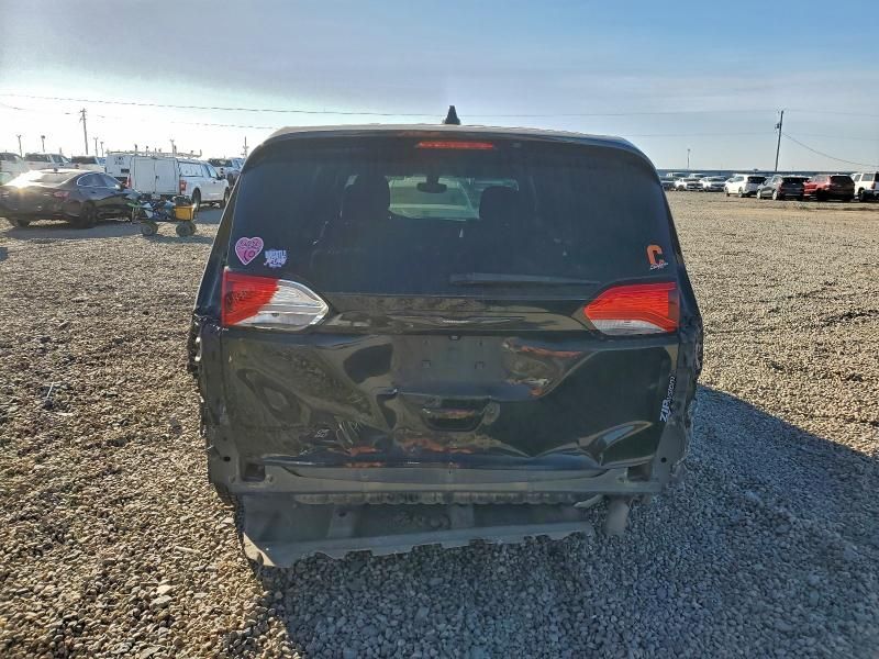 2018 Chrysler Pacifica Touring Plus