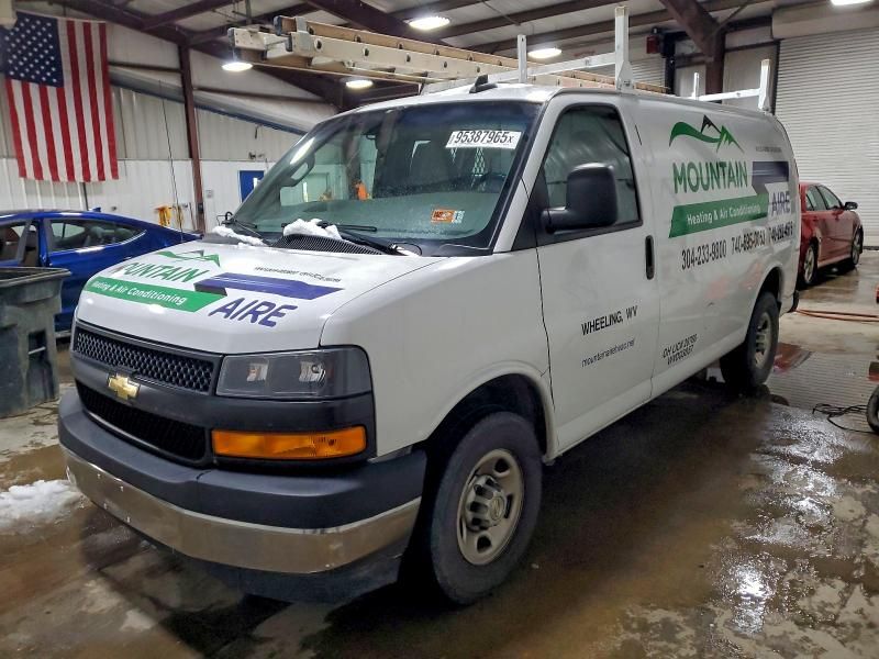 2022 Chevrolet Express 2500 Utility / Service Van