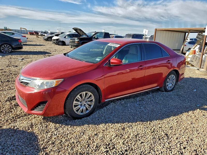 2014 Toyota Camry le