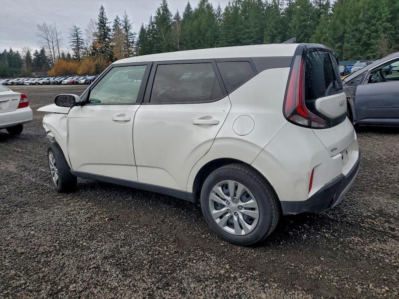 2023 KIA Soul lx