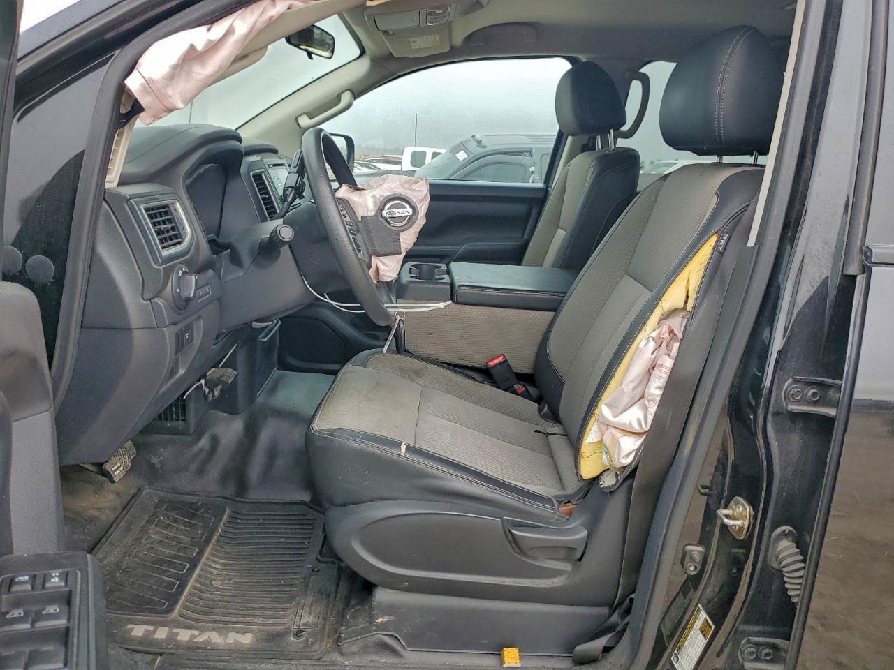 2017 Nissan Titan s