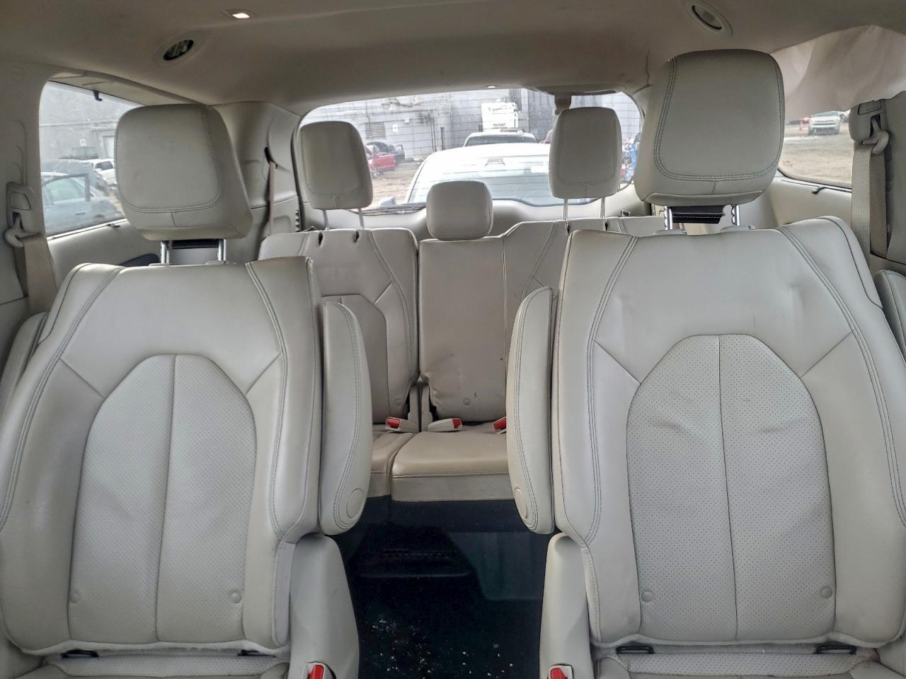 2019 Chrysler Pacifica Hybrid Touring l
