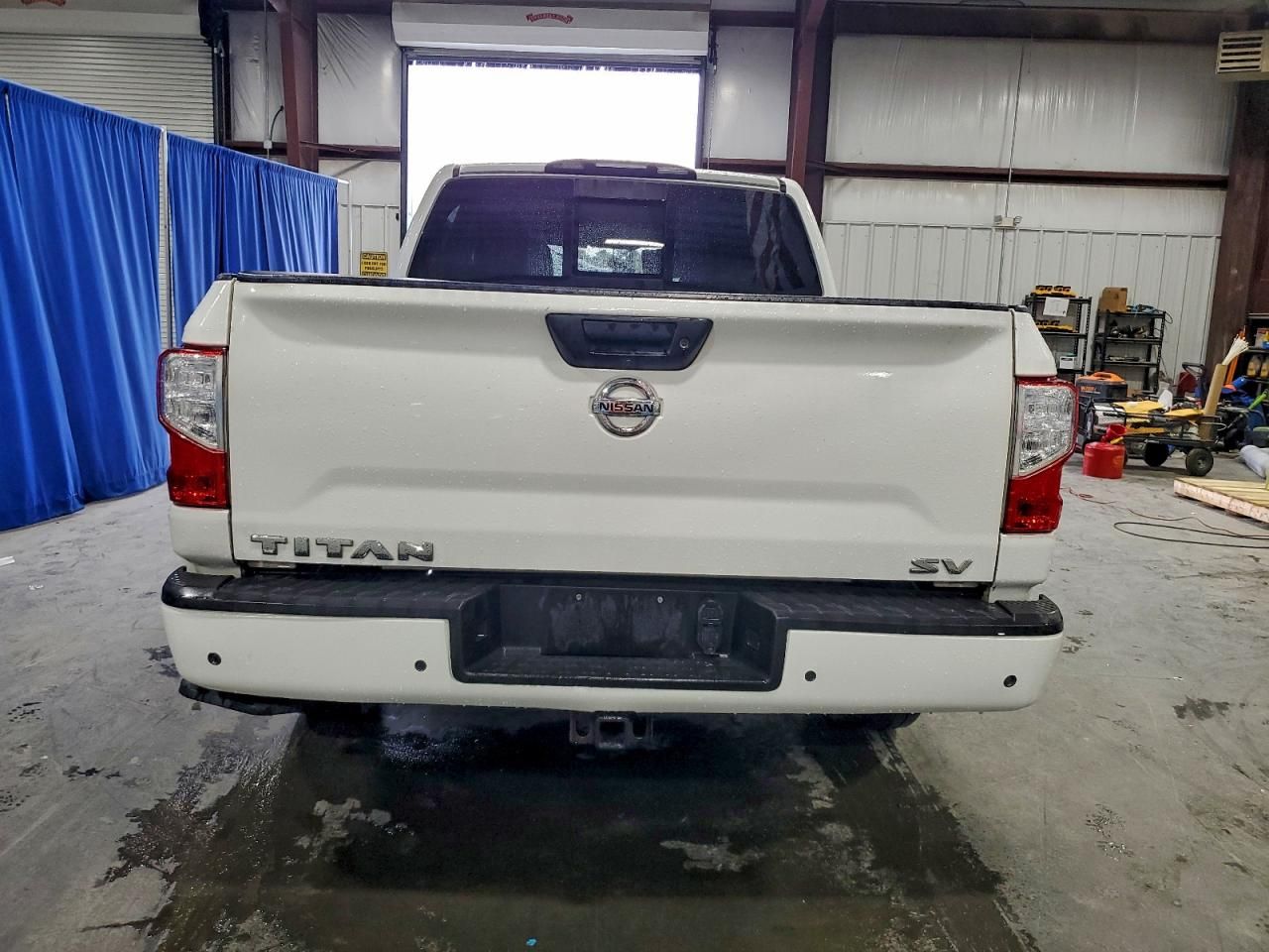 2021 Nissan Titan sv