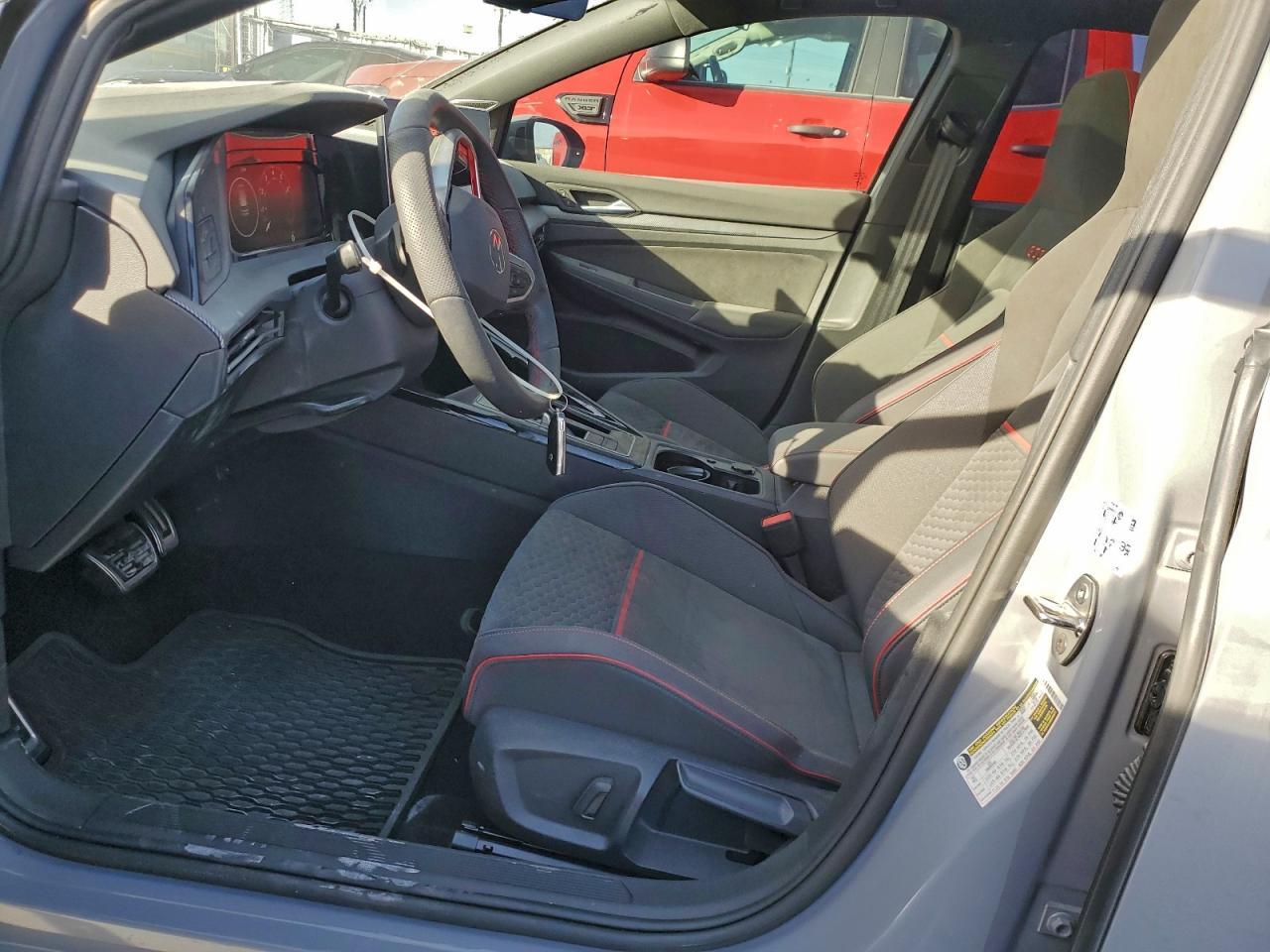 2025 Volkswagen Gti se