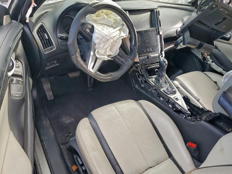 2018 Infiniti Q60 Luxe 300
