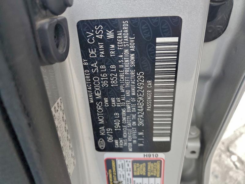 2019 KIA Rio s