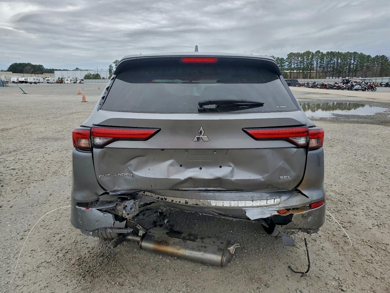 2022 Mitsubishi Outlander sel