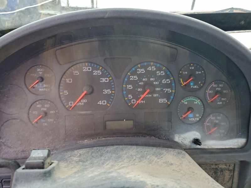 2007 International 8600 Semi Truck