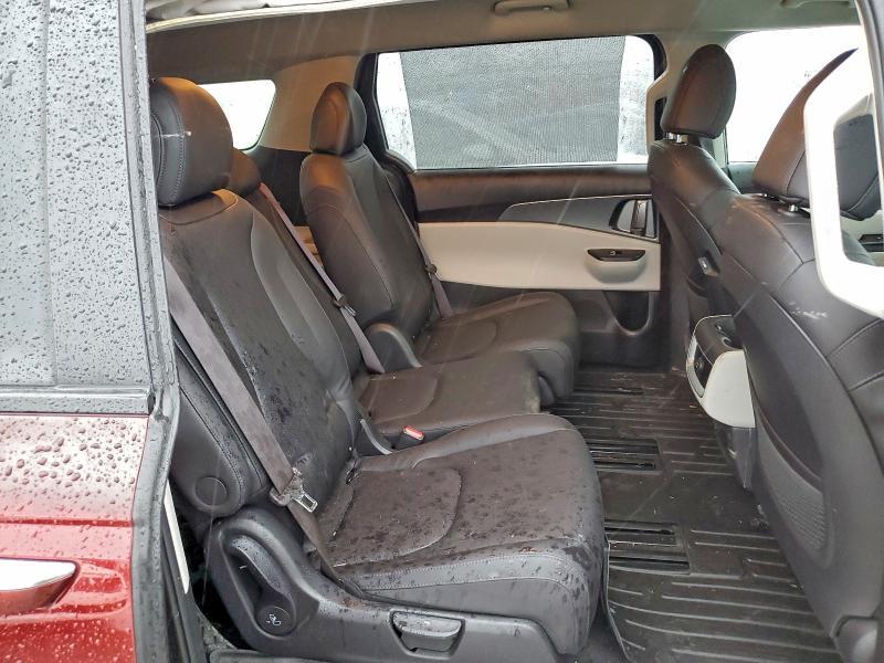 2024 KIA Carnival lx