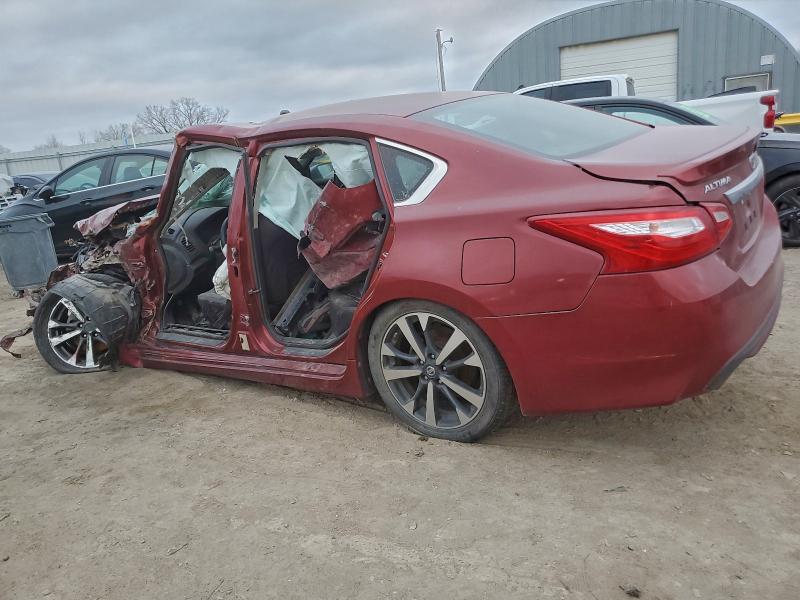 2016 Niss Altima 2.5