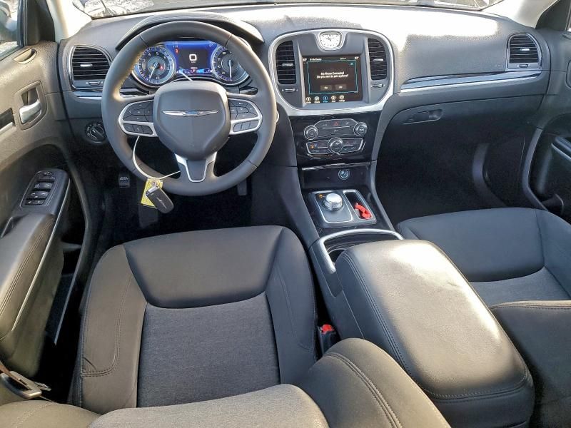 2023 Chrysler 300 Touring