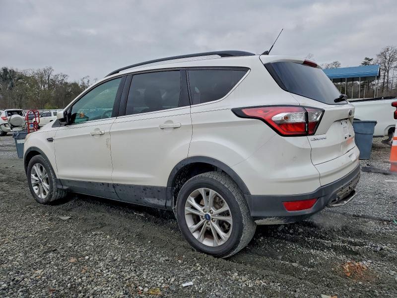 2018 Ford Escape sel