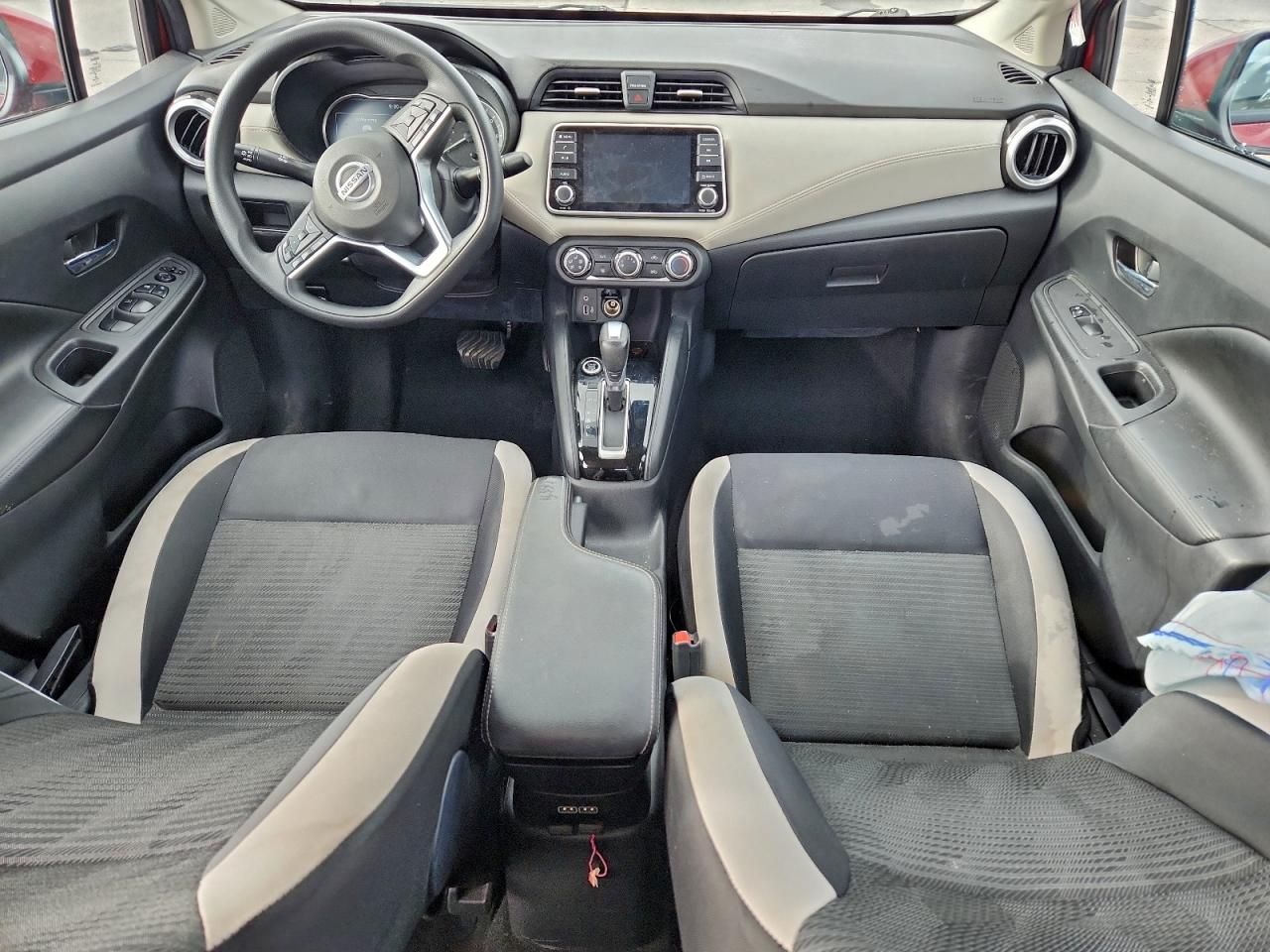 2020 Nissan Versa sv