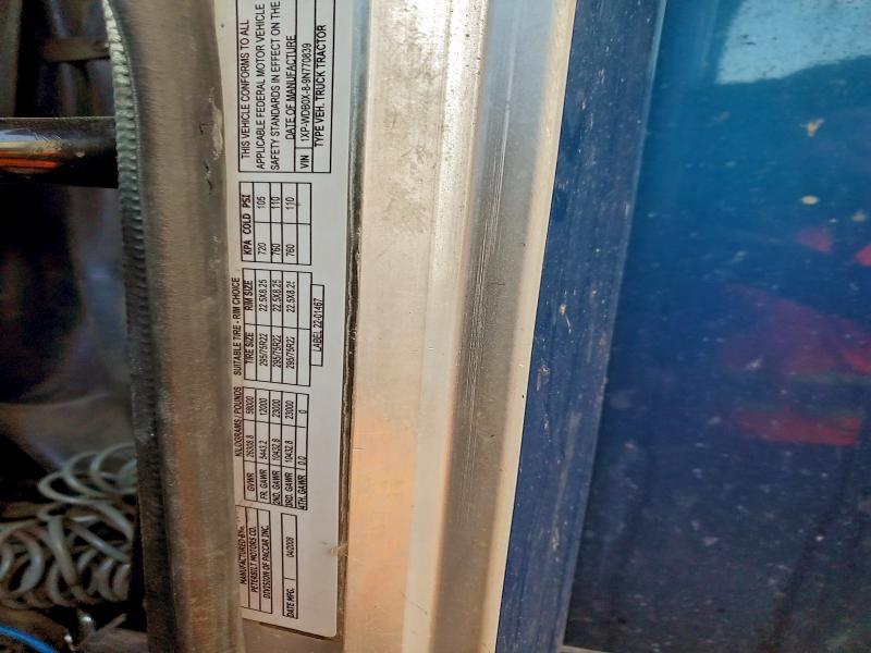 2009 Peterbilt 388 Semi Truck