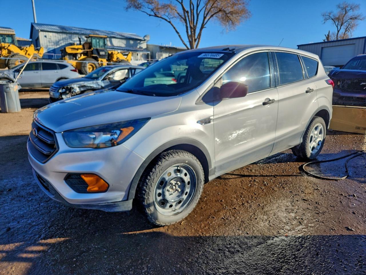 2019 Ford Escape s