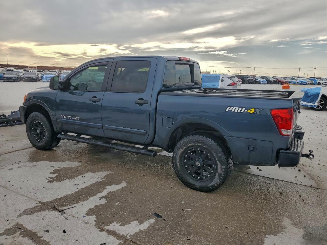 2014 Nissan Titan s