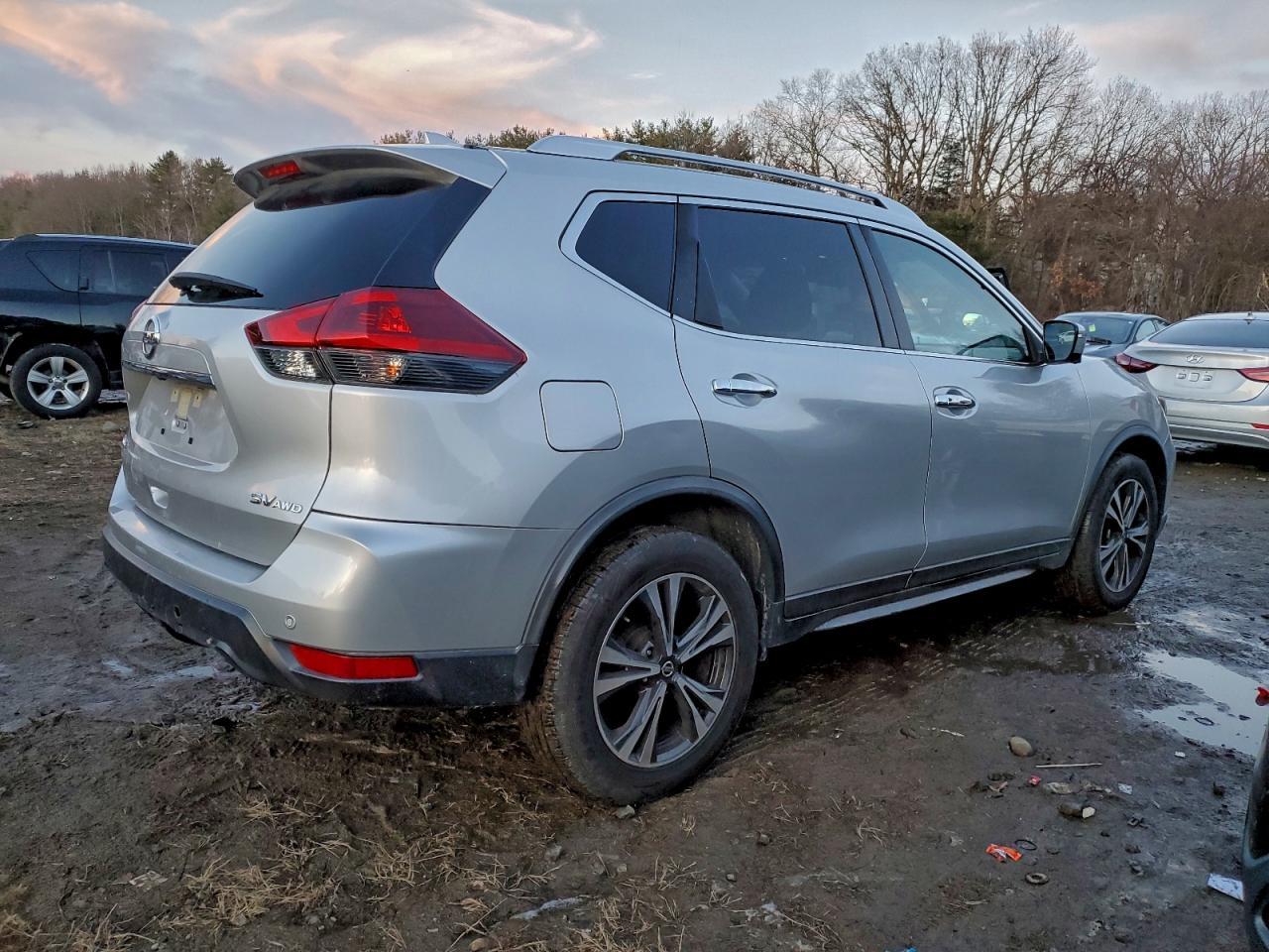 2019 Nissan Rogue sv