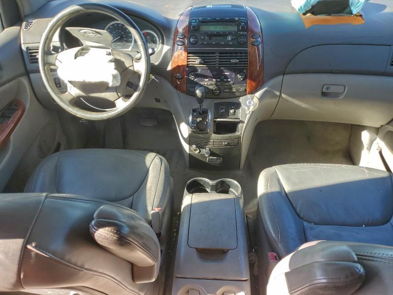 2004 Toyota Sienna xle