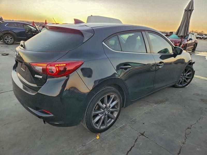 2018 Mazda 3 Grand Touring