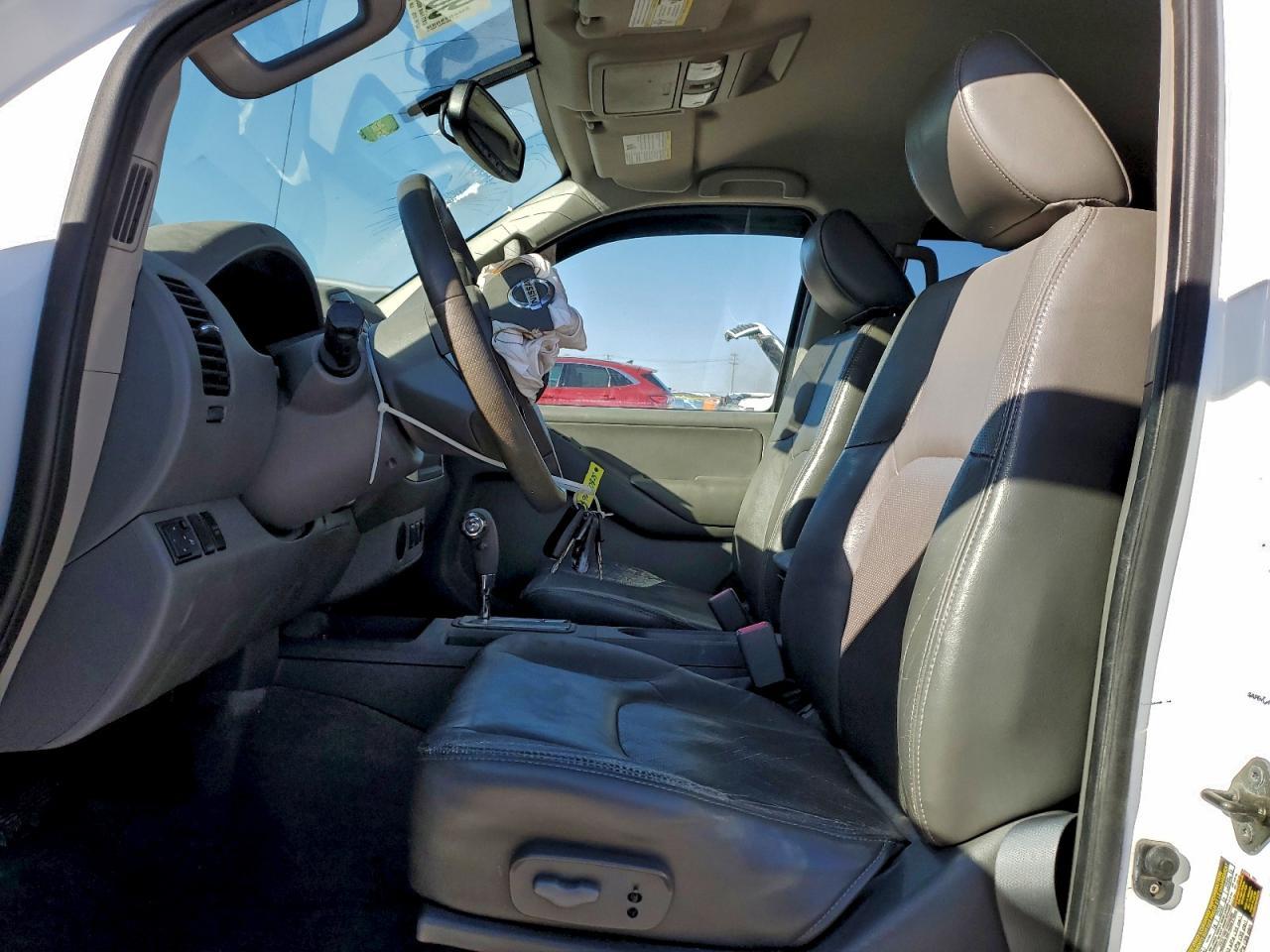 2012 Nissan Frontier s