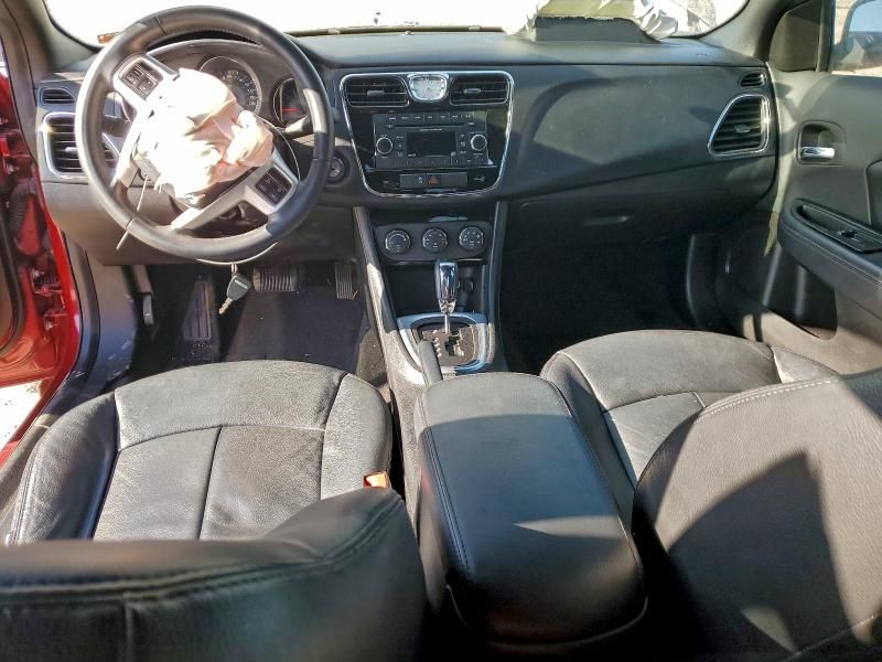 2014 Chrysler 200 Touring