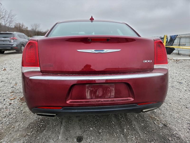 2016 Chrysler 300 Limited