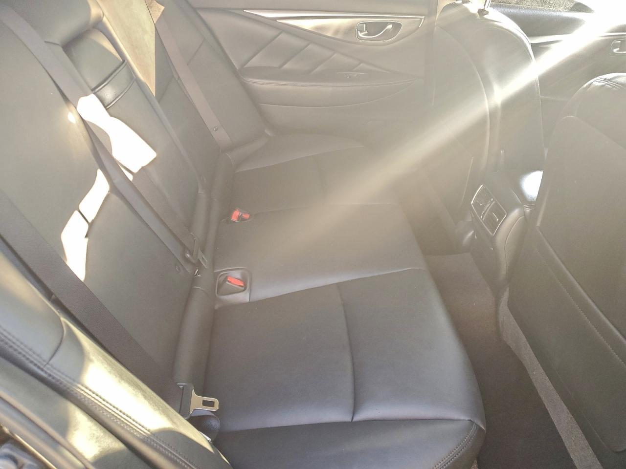 2015 Infiniti Q50 Base