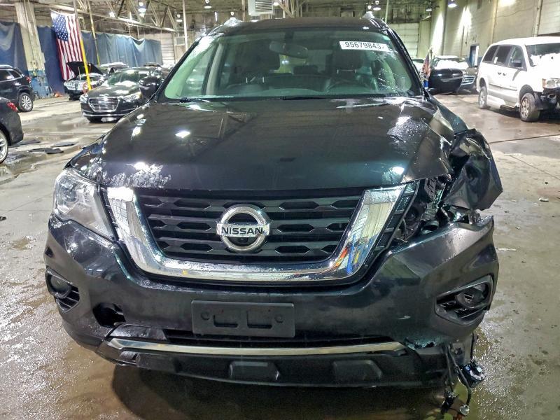 2018 Nissan Pathfinder s