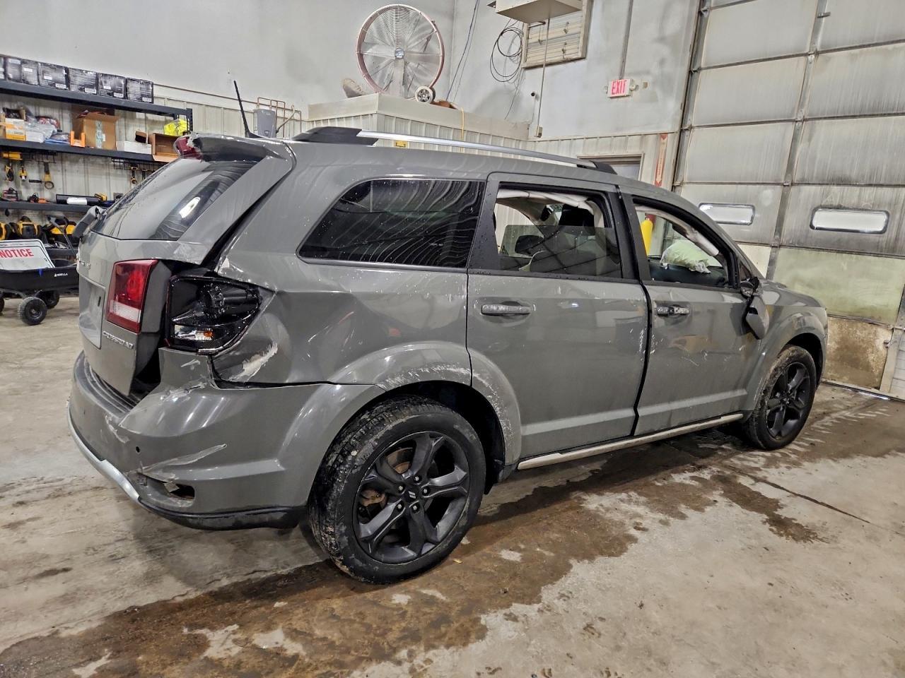 2020 Dodge Journey Crossroad