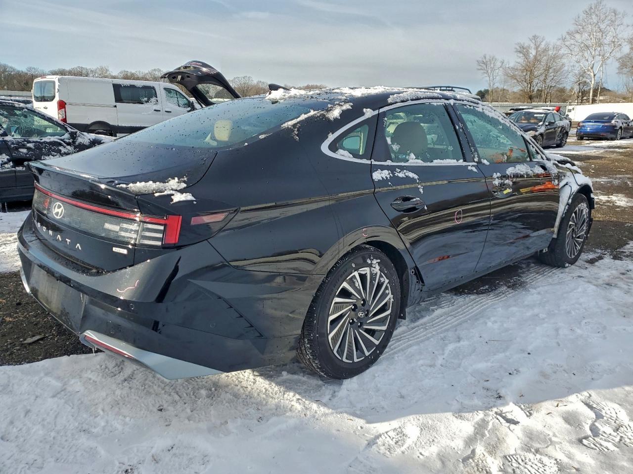 2025 Hyundai Sonata Hybrid