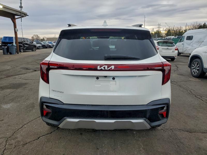 2024 KIA Seltos s