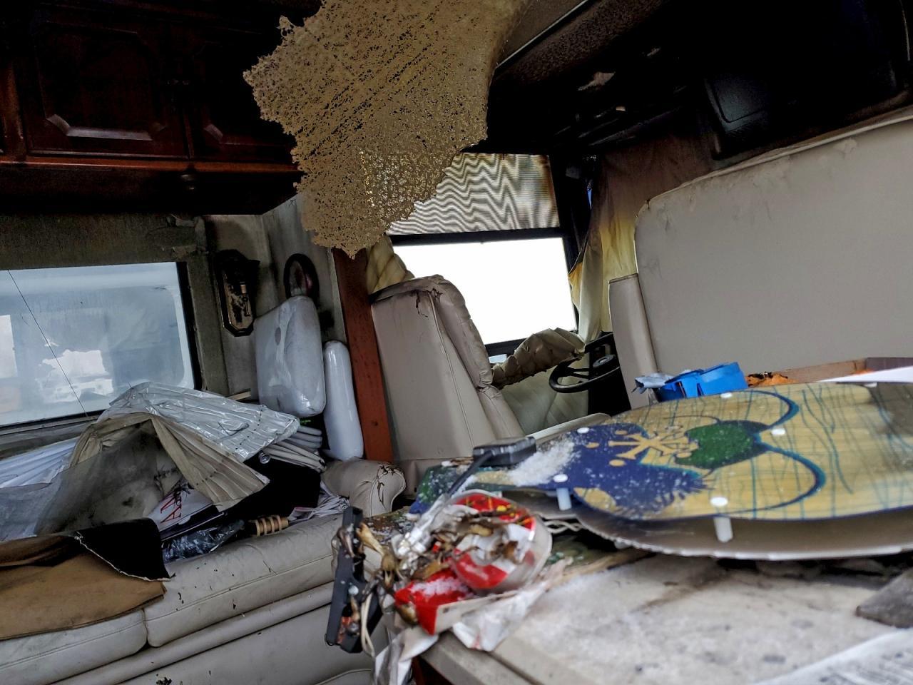 1999 Freightliner Chassis X Line Motor Home