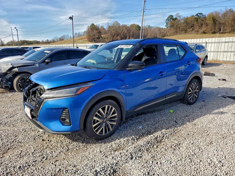 2021 Nissan Kicks sr