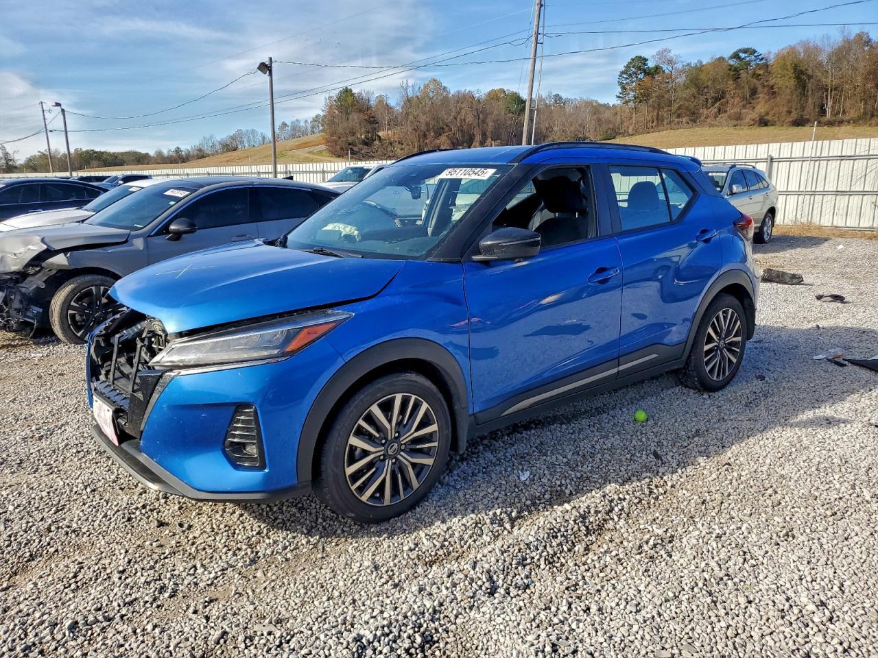 2021 Nissan Kicks sr
