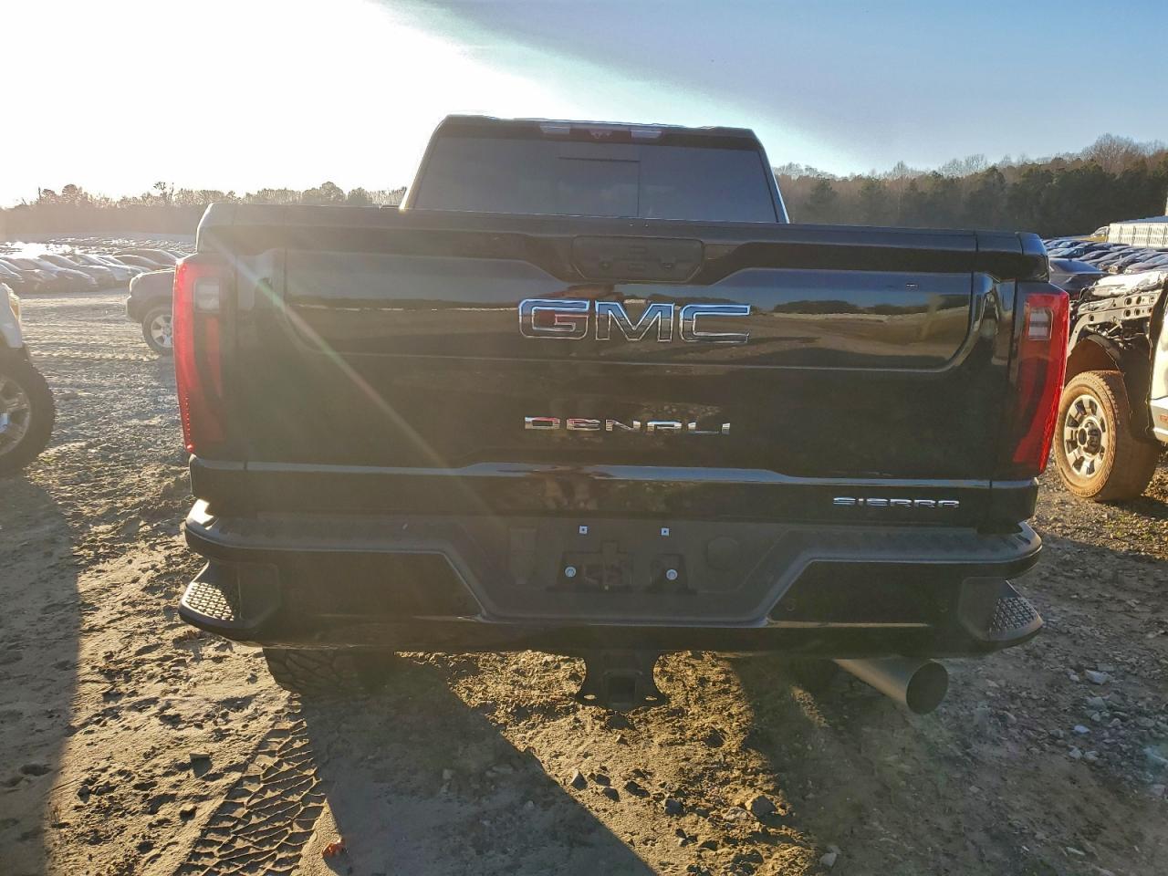 2025 GMC Sierra K2500 Denali Ultimate