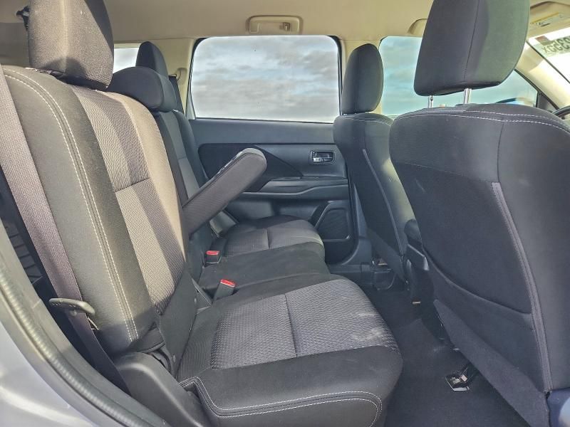 2017 Mitsubishi Outlander se