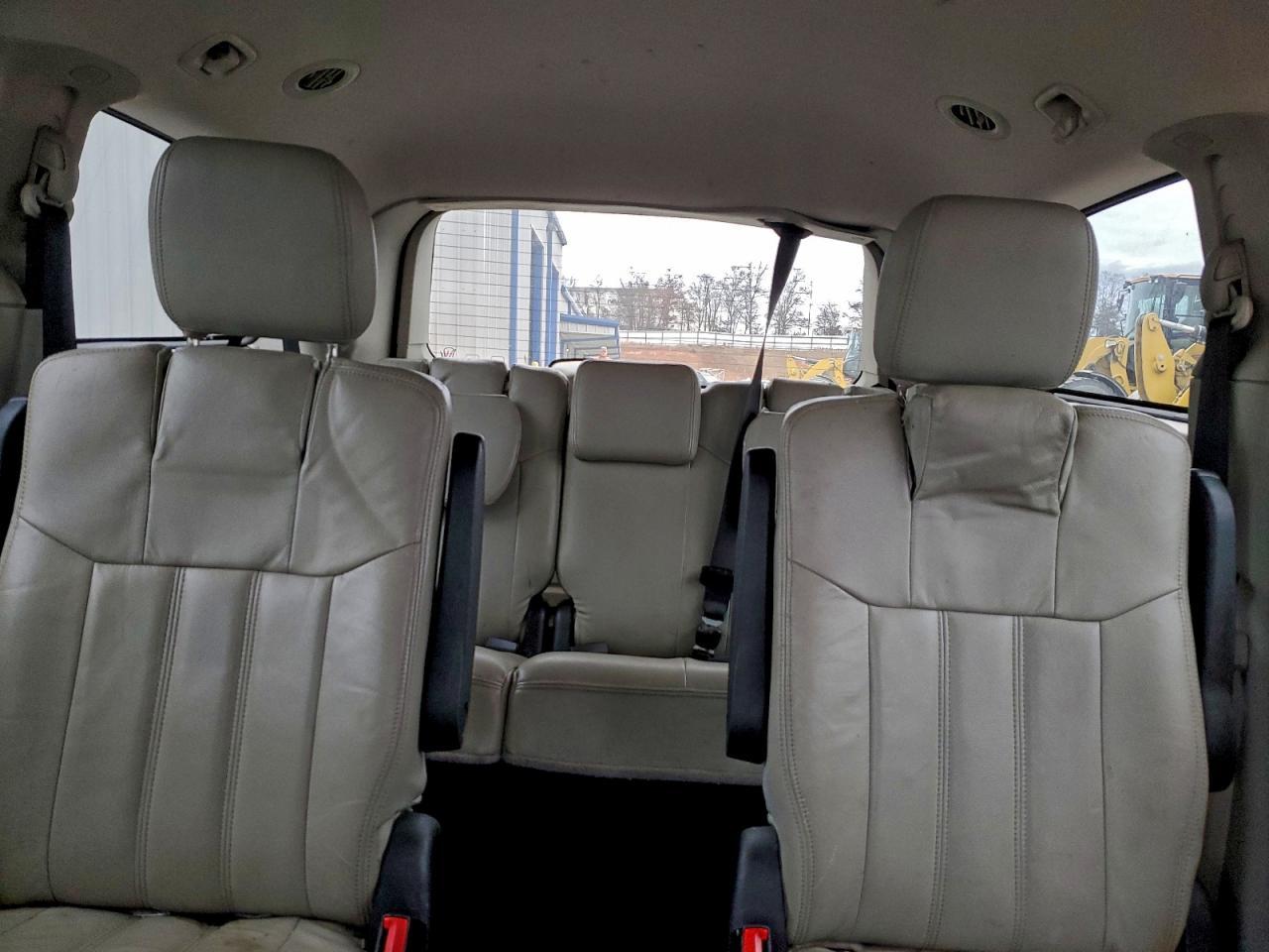 2012 Dodge Grand Caravan se