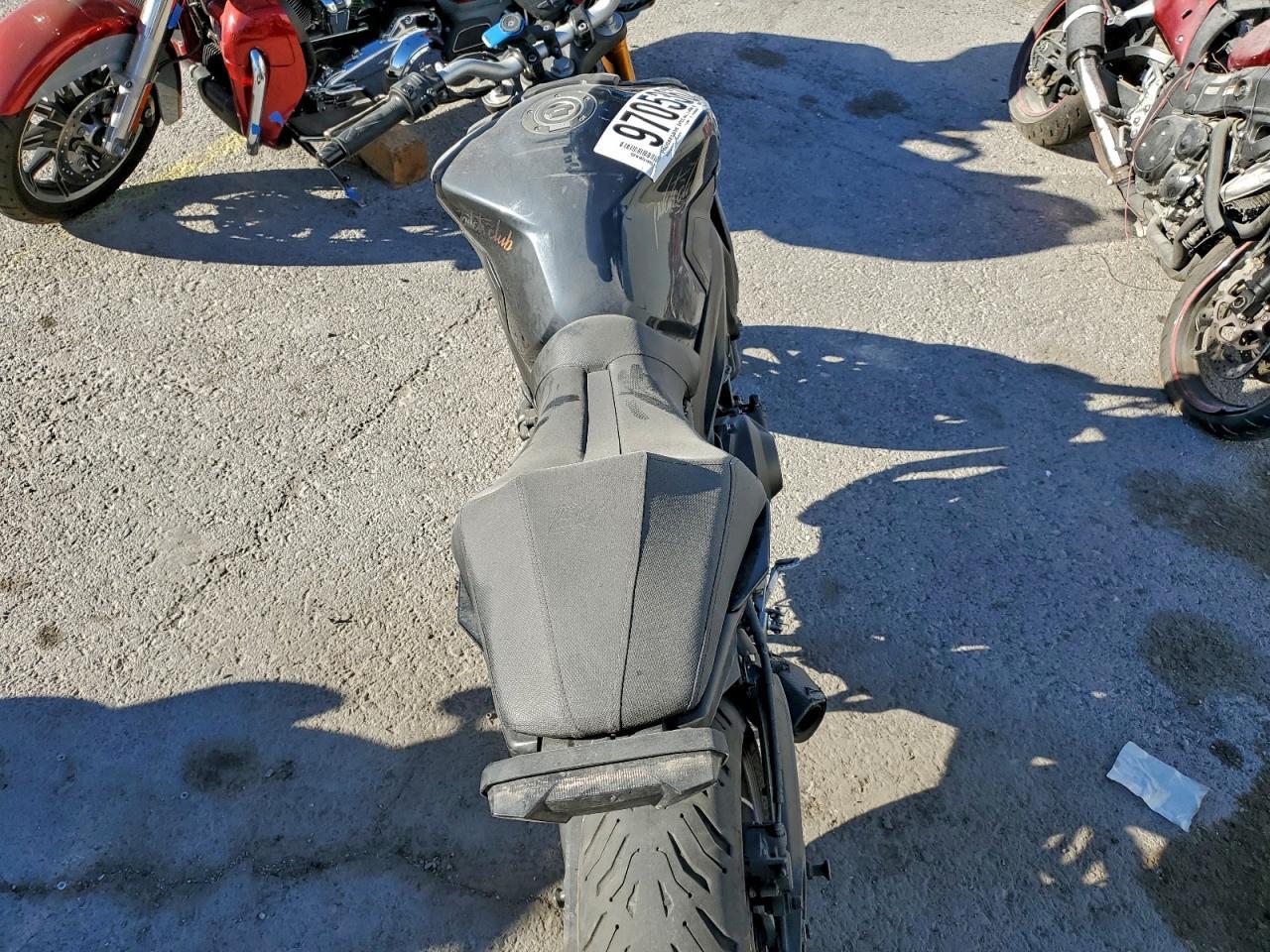 2014 Yama FZ09