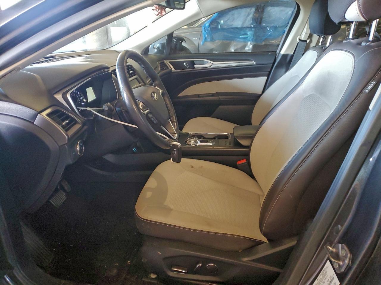 2019 Ford Fusion se