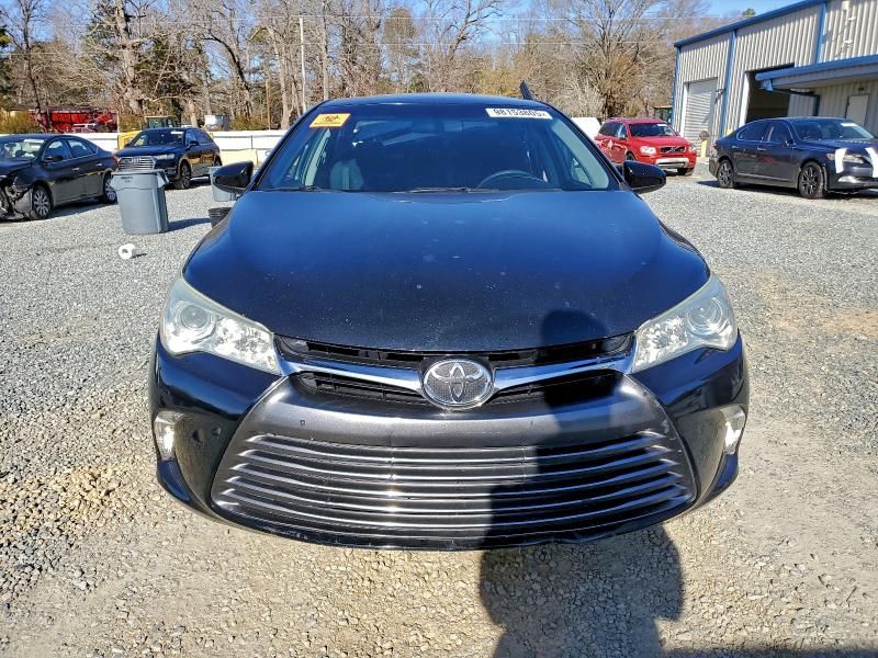2015 Toyota Camry le