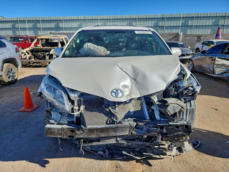2017 Toyota Sienna xle