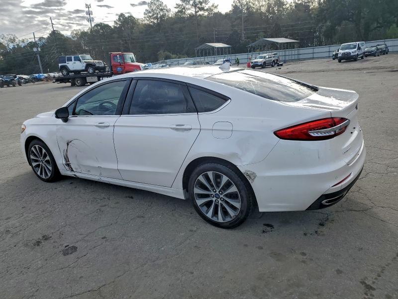 2019 Ford Fusion se
