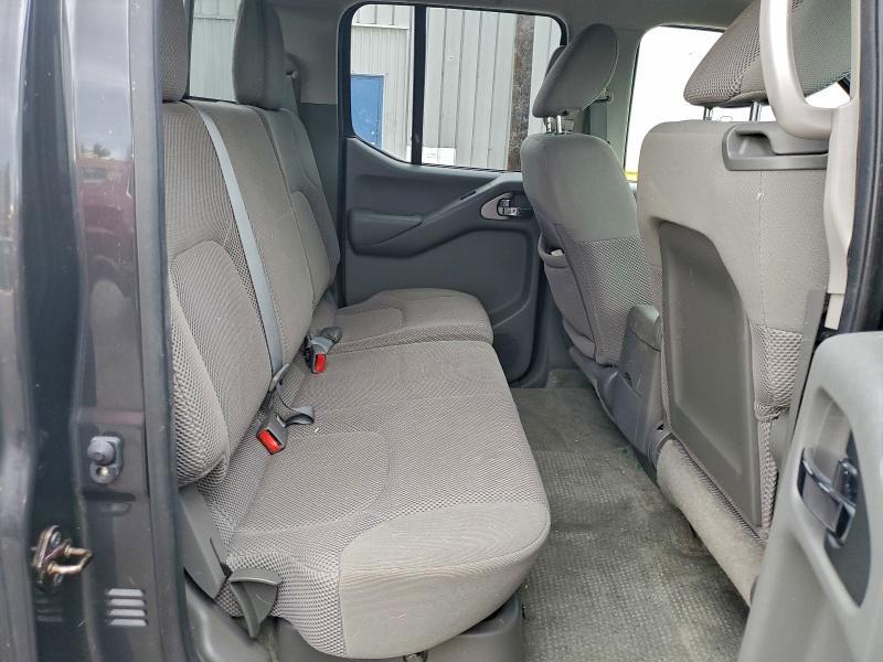 2014 Nissan Frontier SV