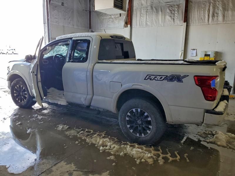 2019 Nissan Titan sv