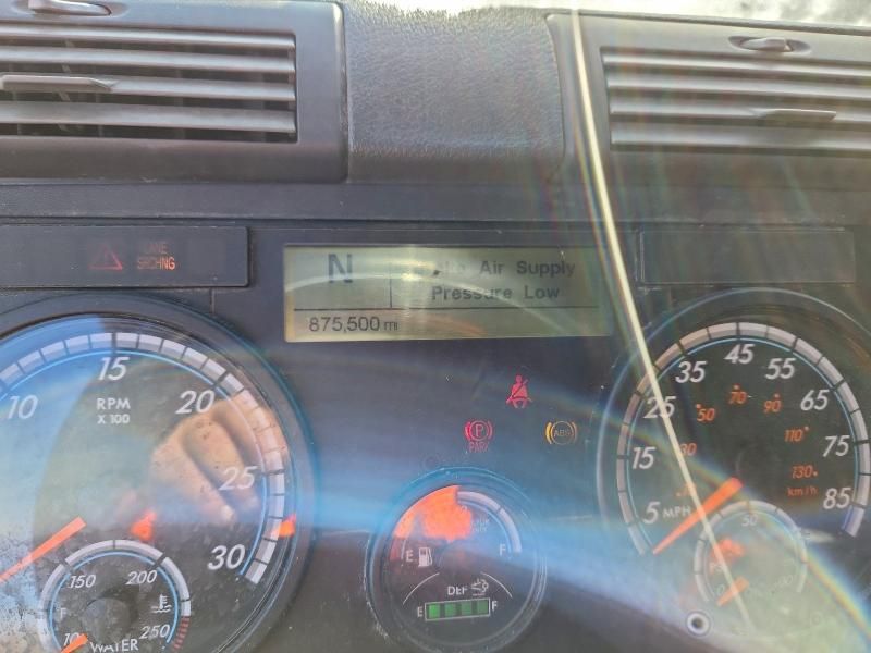 2018 Freightliner Cascadia 125 Semi Truck