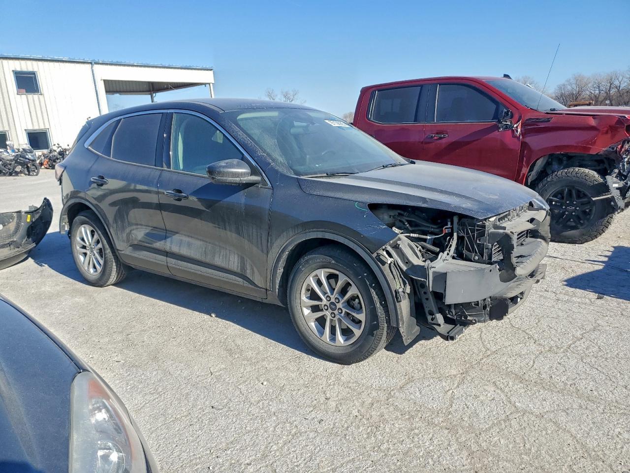 2020 Ford Escape se