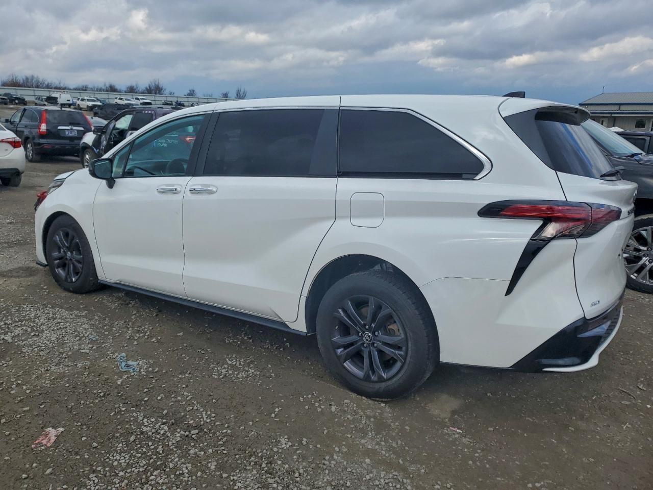 2024 Toyota Sienna xse