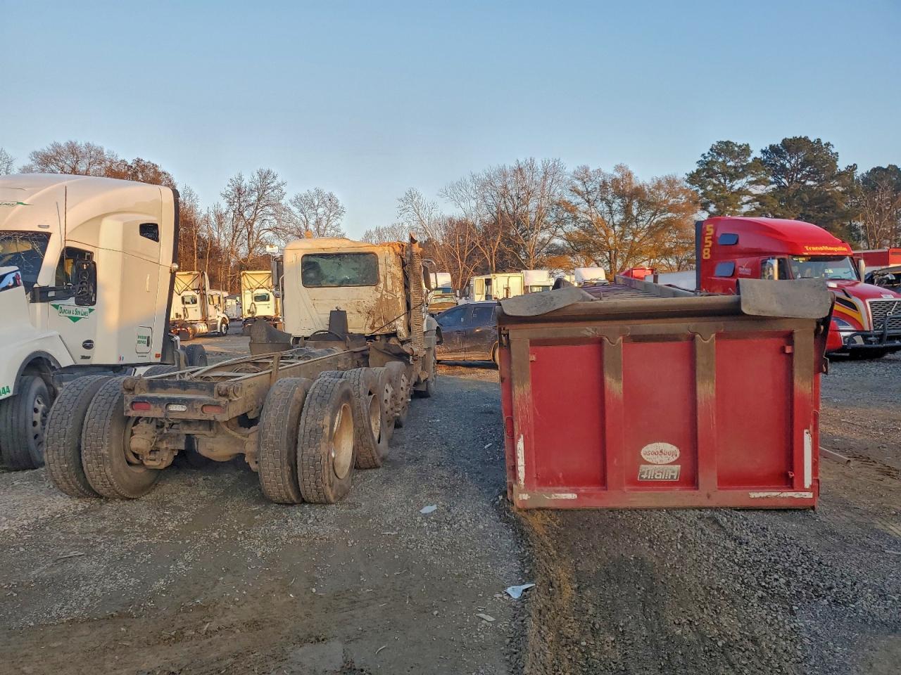 2020 Mack Granite-Dump Truck